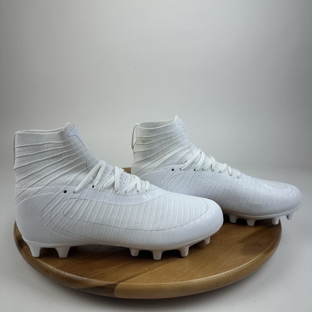 New Mens Under Armour UA Highlight 2 MC White Athletic Football Cleats Size 8 D